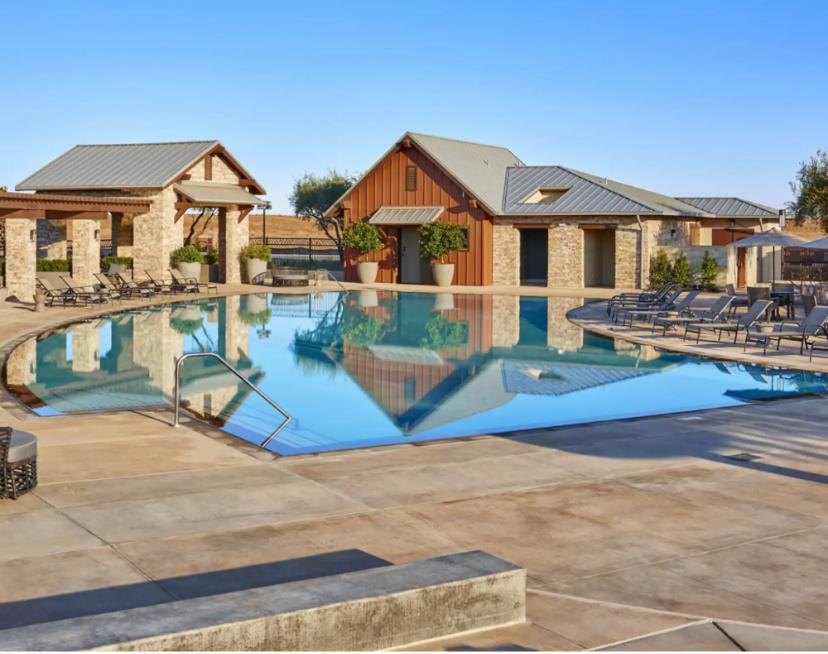 836 W Winchell Way, Madera, CA 93636