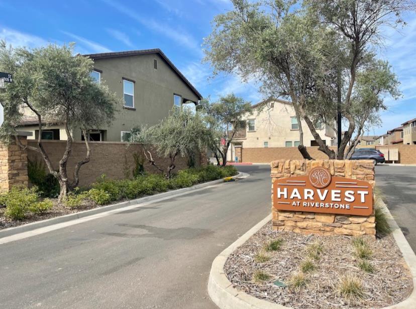 836 W Winchell Way, Madera, CA 93636