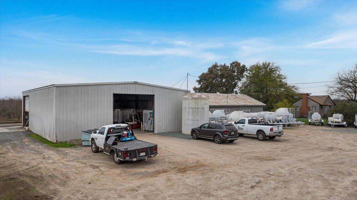 20339 Sexton Rd, Escalon, CA 95320