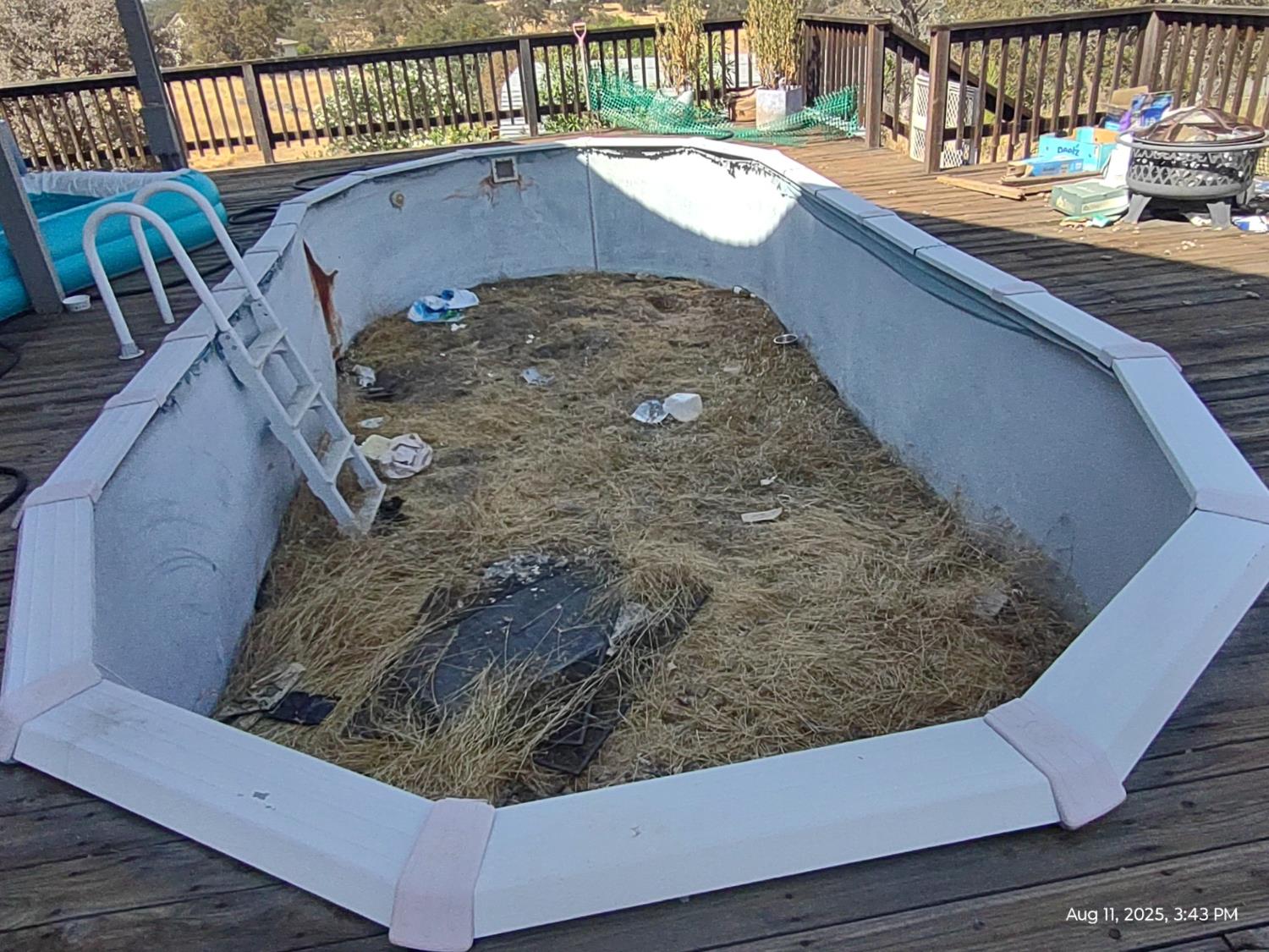 9726 Banderilla Dr, La Grange, CA 95329