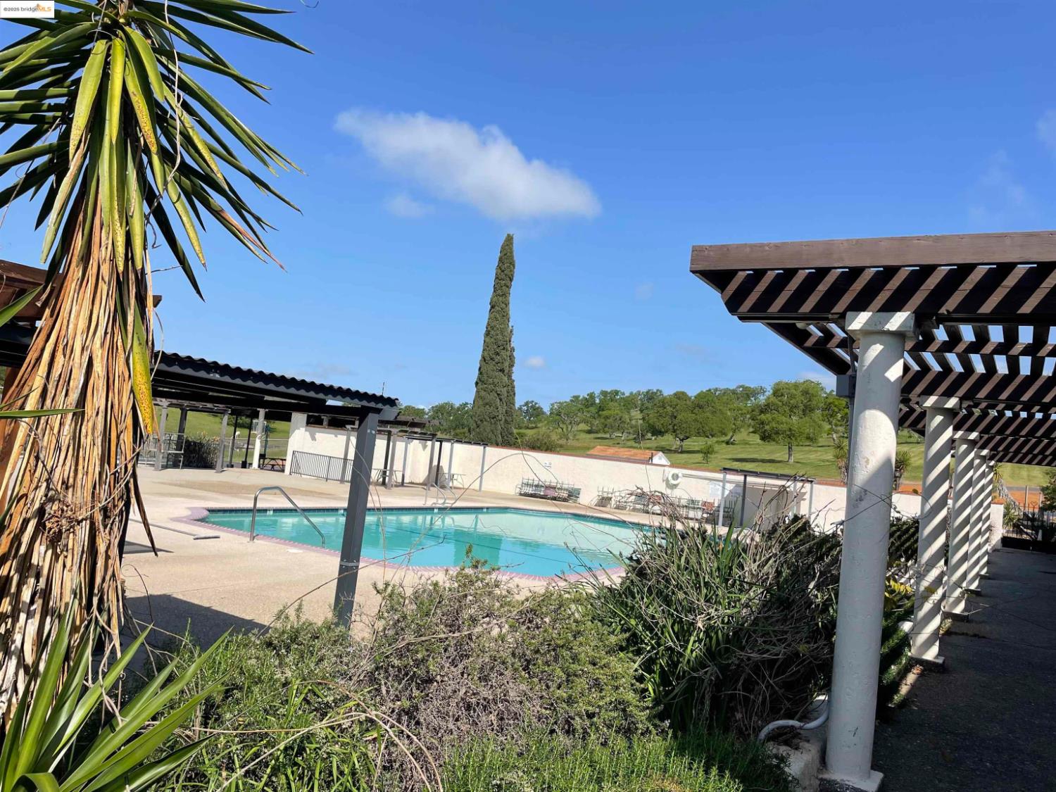 9726 Banderilla Dr, La Grange, CA 95329