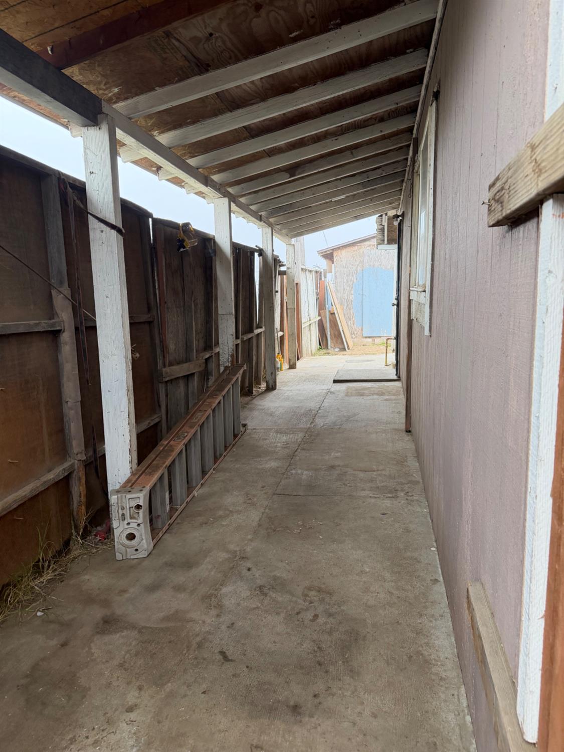 212 El Paso Ave, Modesto, CA 95351