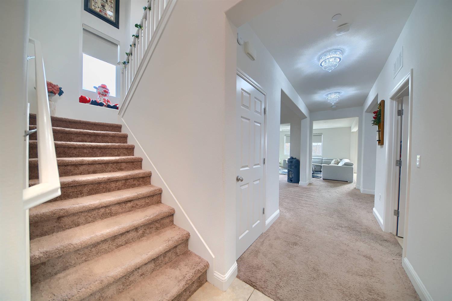 1958 Maiden Grass Ave, Manteca, CA 95337