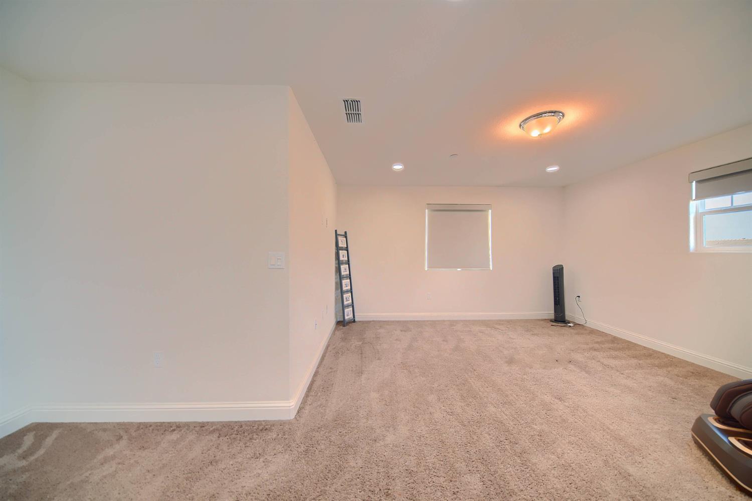 1958 Maiden Grass Ave, Manteca, CA 95337