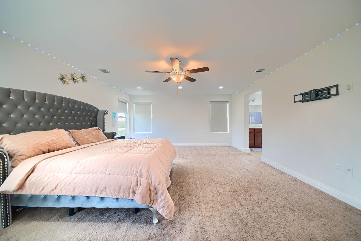 1958 Maiden Grass Ave, Manteca, CA 95337