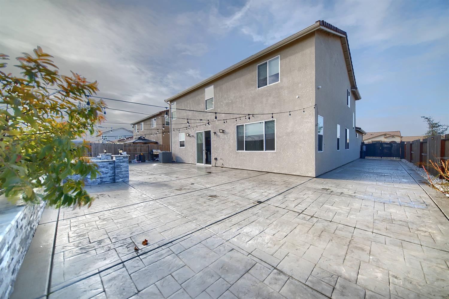 1958 Maiden Grass Ave, Manteca, CA 95337
