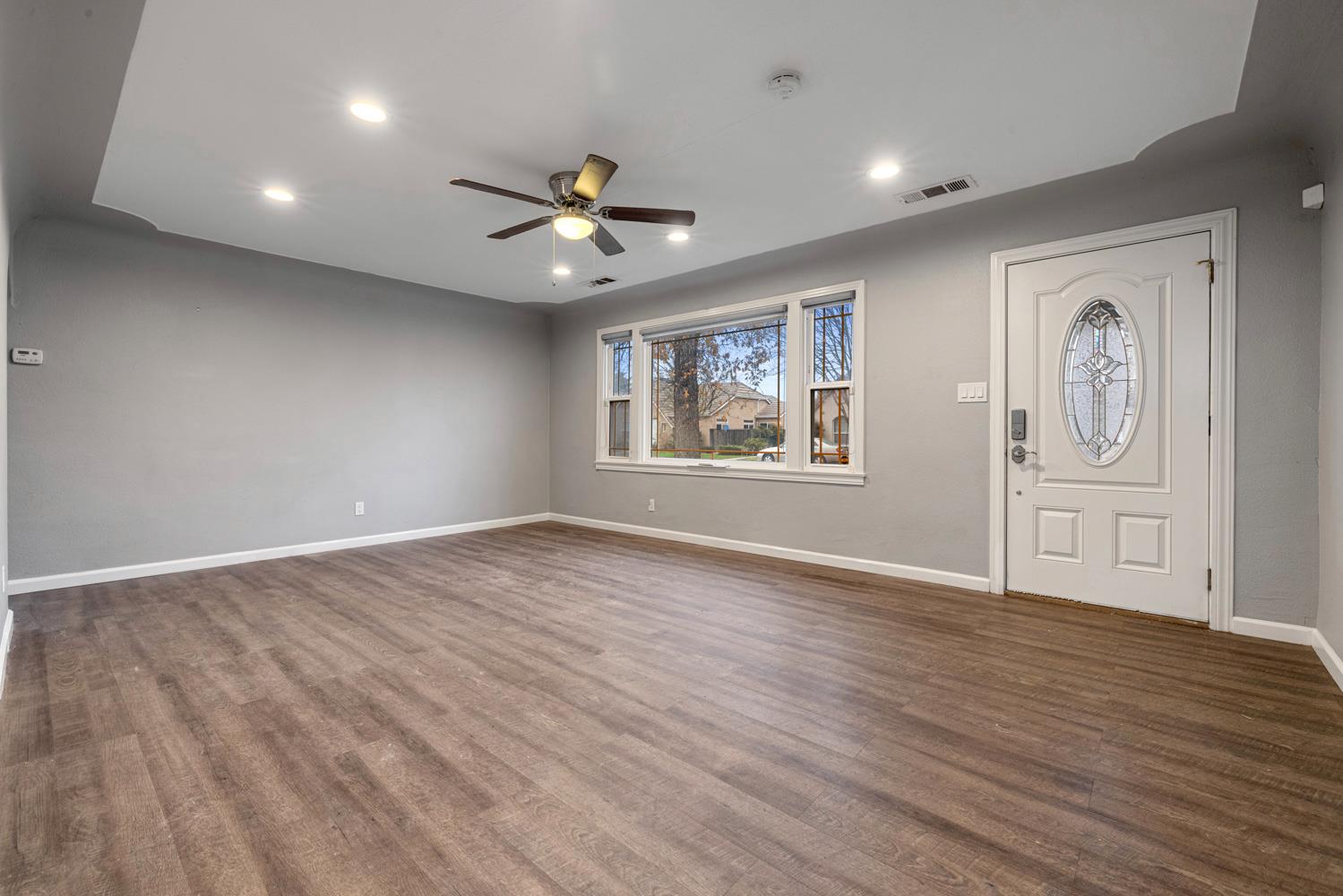 1820 Julian Ave, Modesto, CA 95354