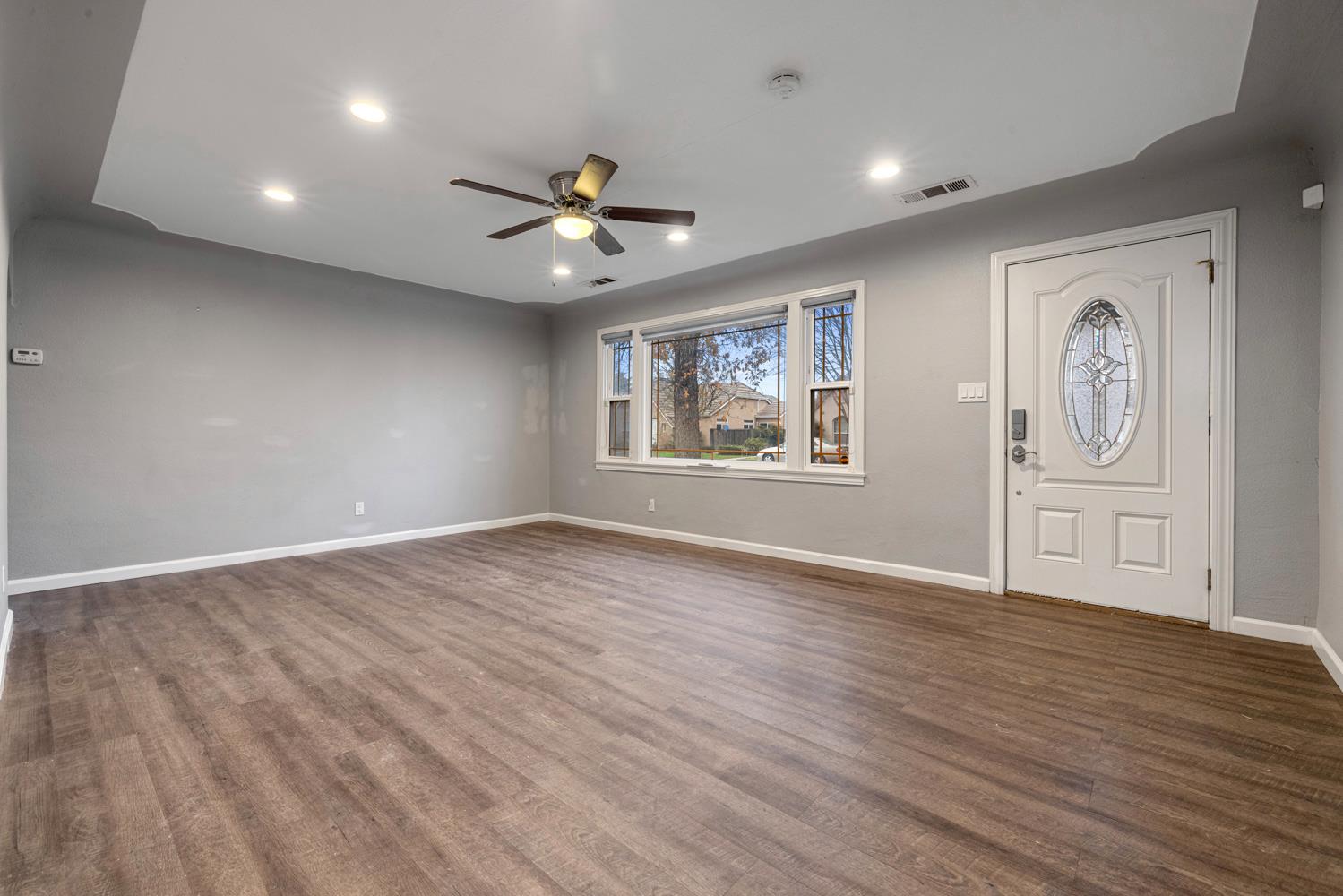 1820 Julian Ave, Modesto, CA 95354