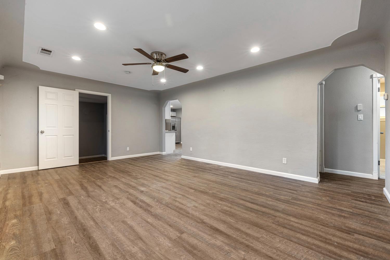 1820 Julian Ave, Modesto, CA 95354