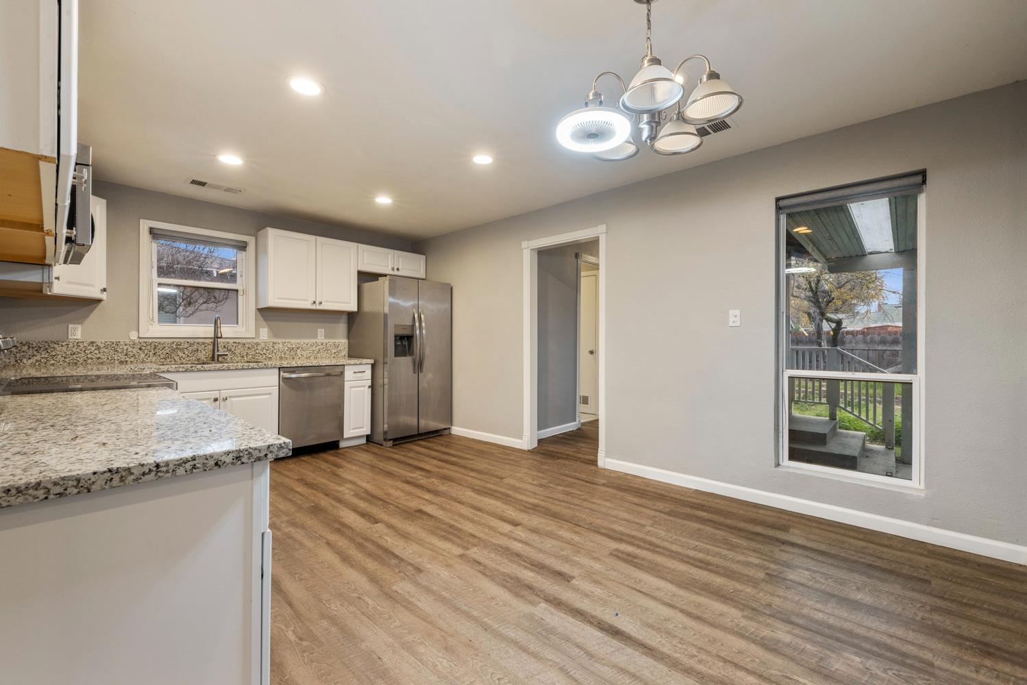 1820 Julian Ave, Modesto, CA 95354