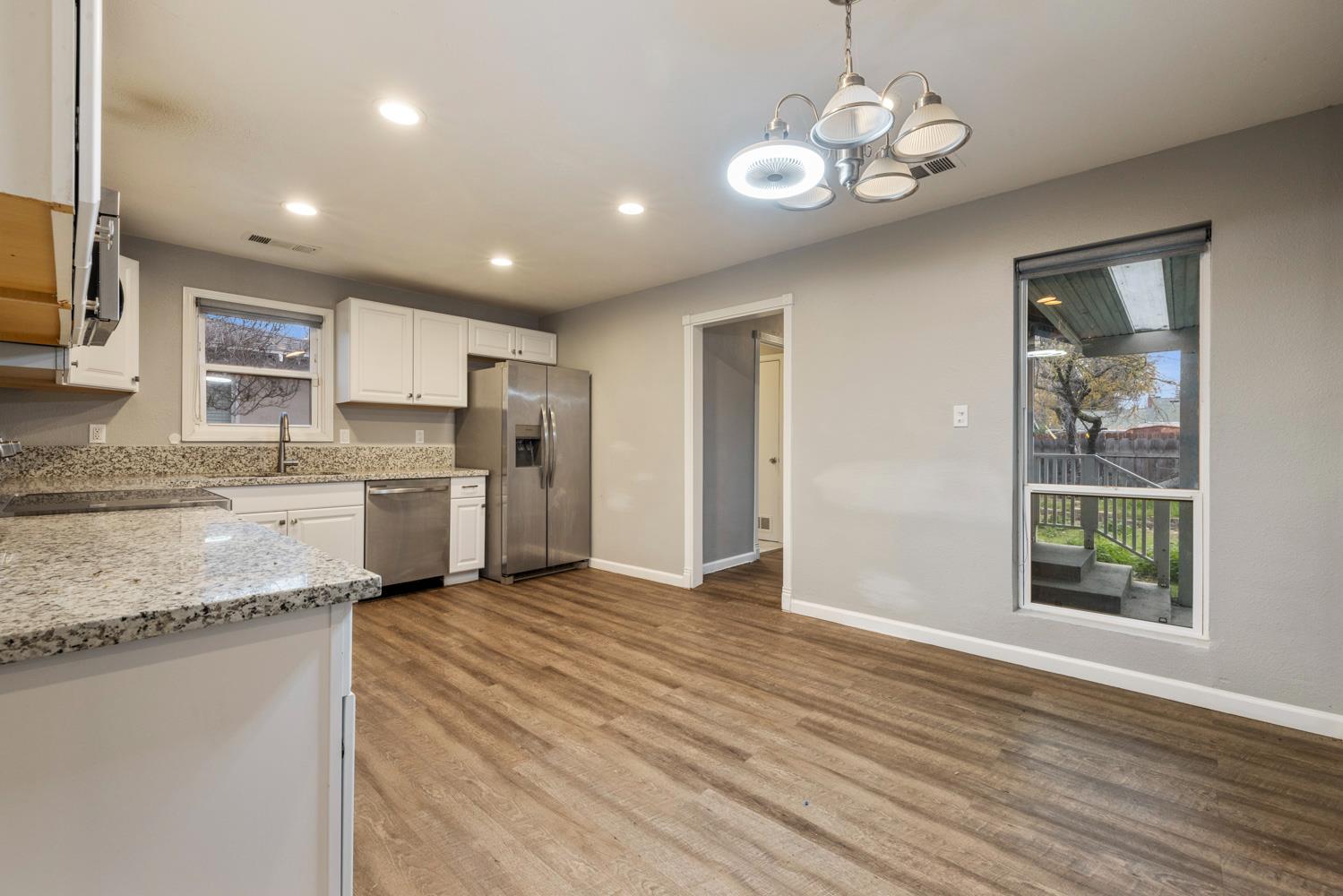 1820 Julian Ave, Modesto, CA 95354