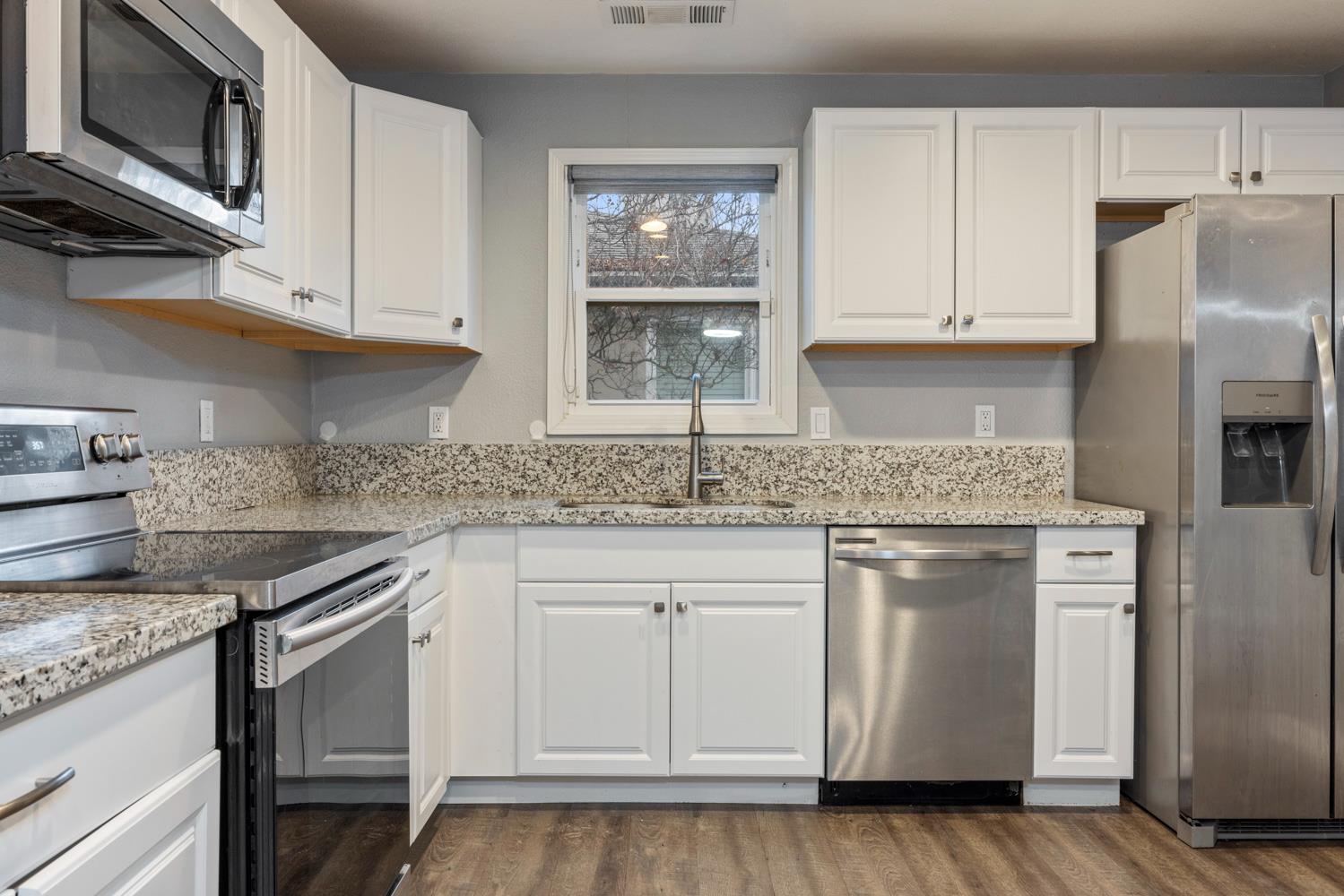 1820 Julian Ave, Modesto, CA 95354