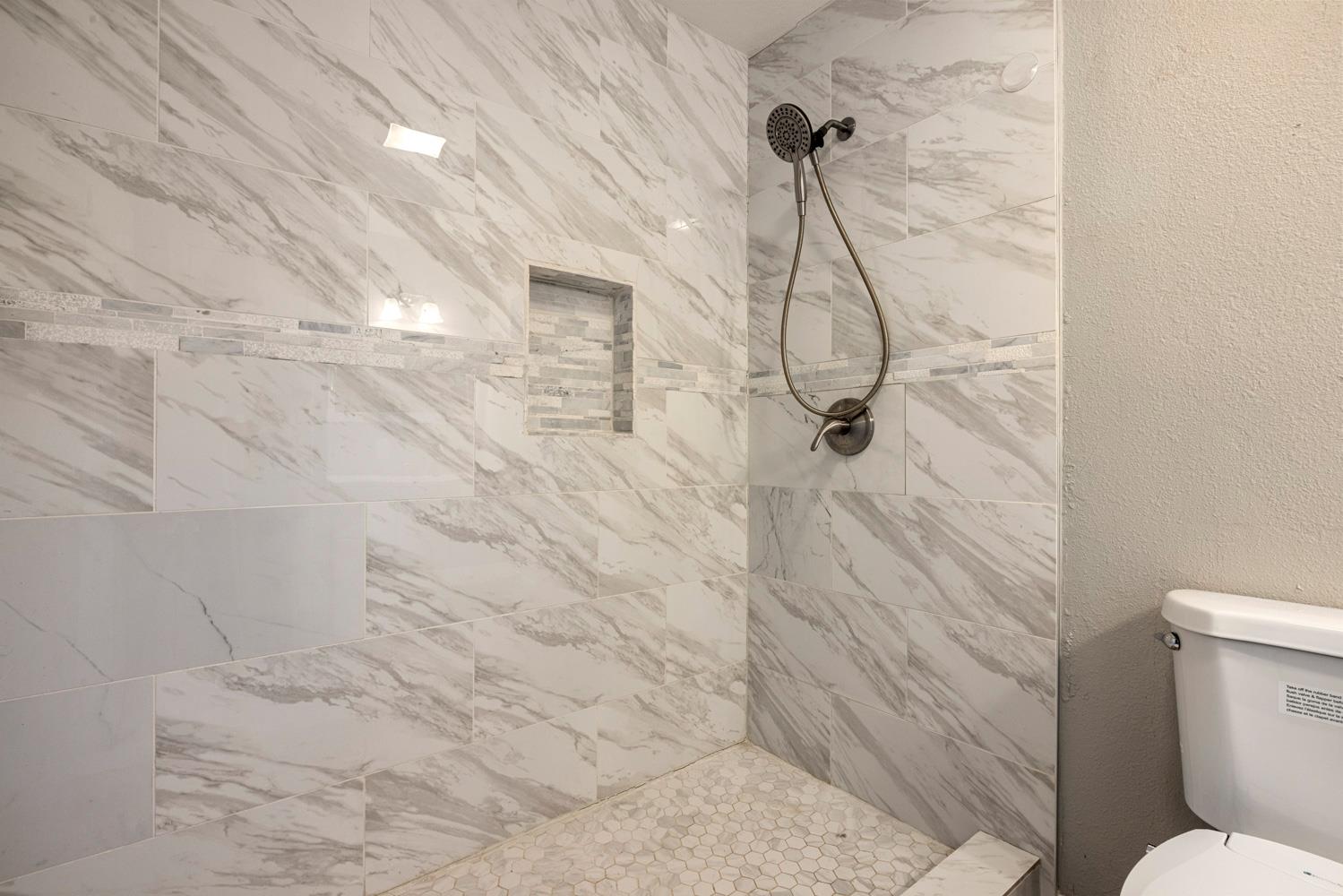 1820 Julian Ave, Modesto, CA 95354