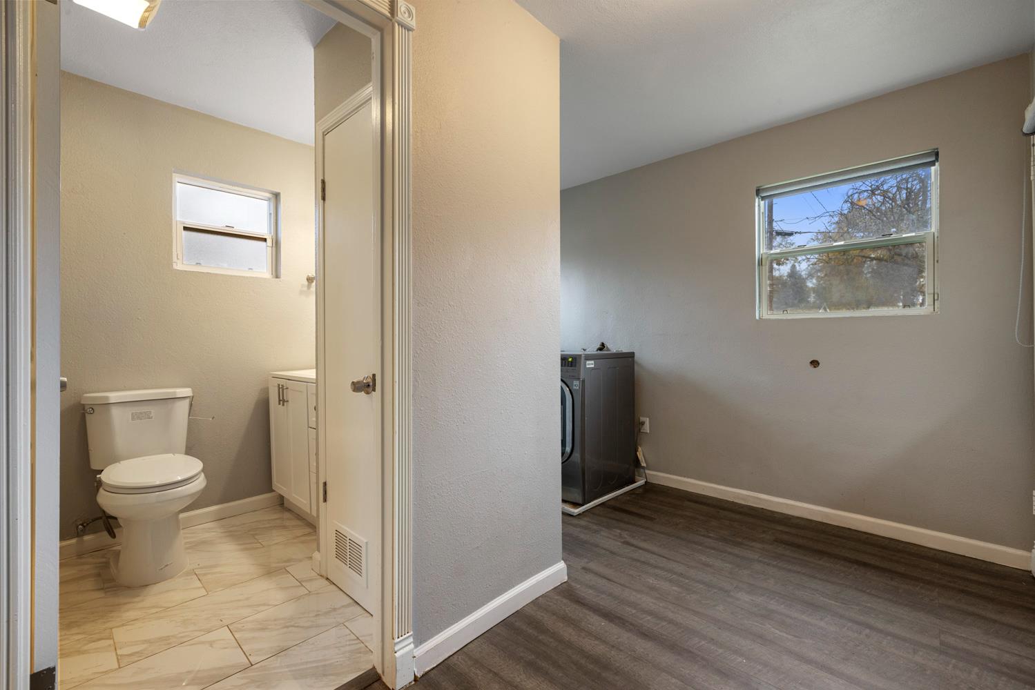 1820 Julian Ave, Modesto, CA 95354