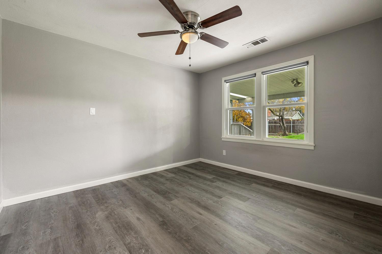 1820 Julian Ave, Modesto, CA 95354