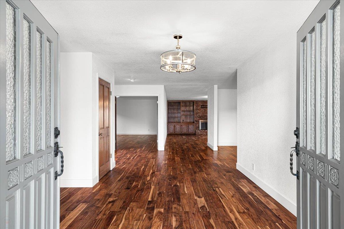 2117 Manitoba Ct, Modesto, CA 95356