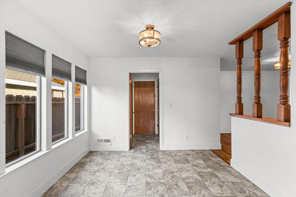 2117 Manitoba Ct, Modesto, CA 95356