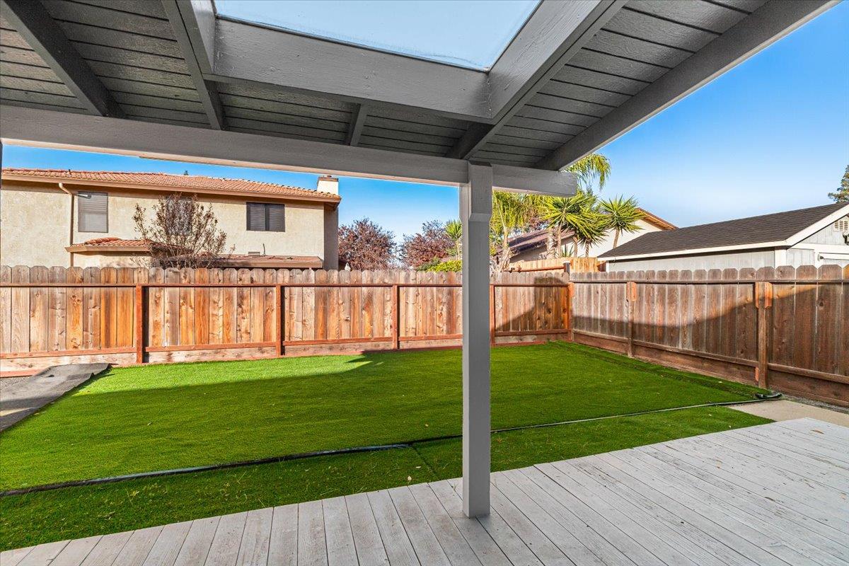 2117 Manitoba Ct, Modesto, CA 95356