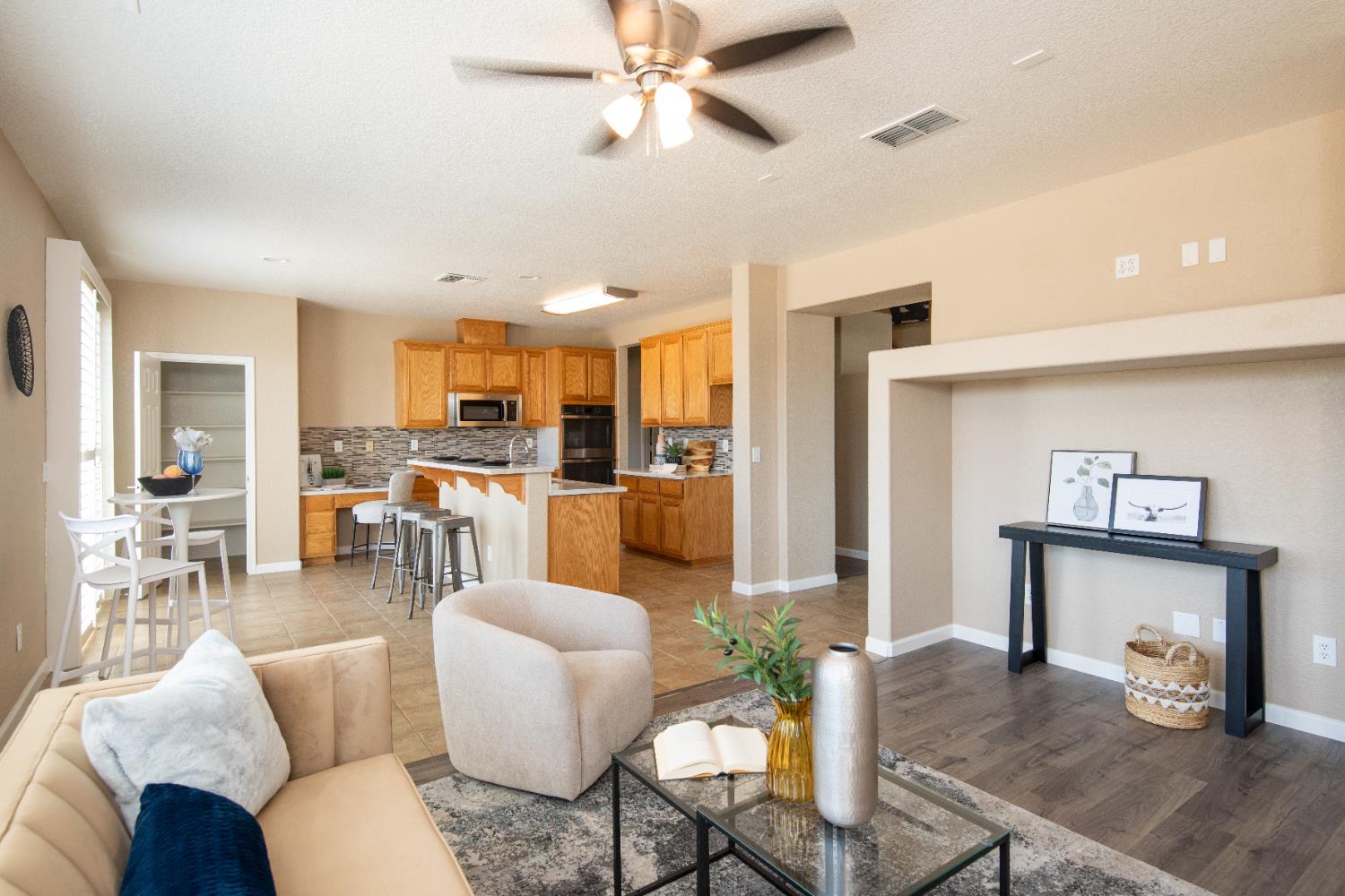 1992 Valenzuela Ct, Manteca, CA 95336