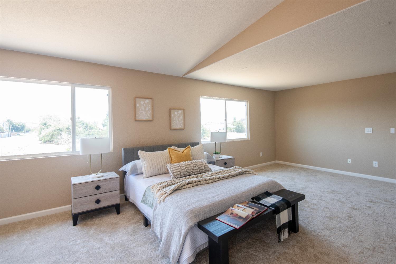 1992 Valenzuela Ct, Manteca, CA 95336