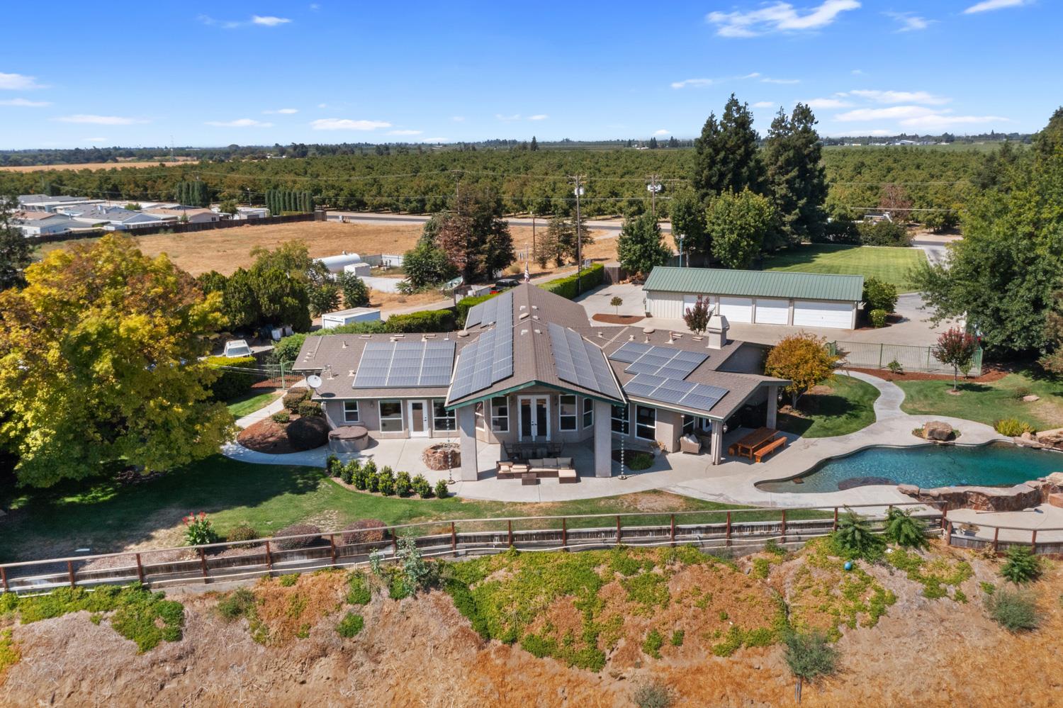 8300 Jantzen Rd, Modesto, CA 95357