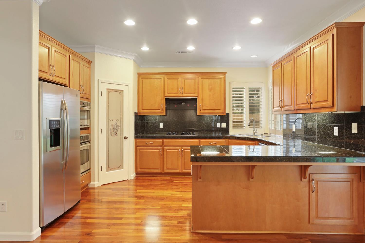 4305 Lourmarin Ln, Modesto, CA 95356