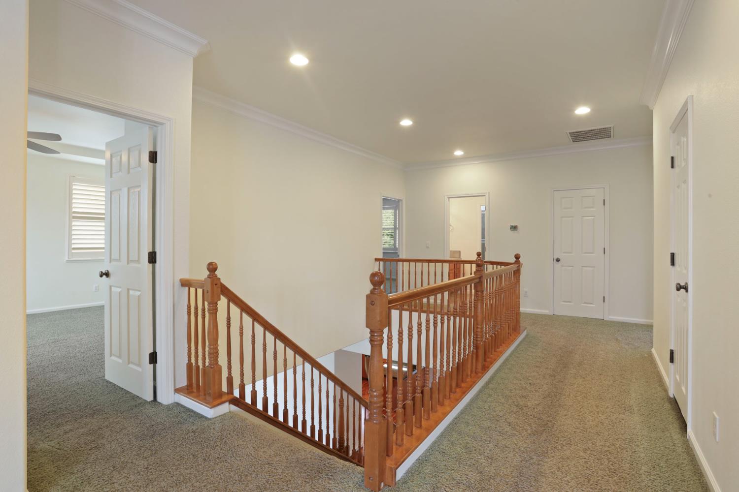 4305 Lourmarin Ln, Modesto, CA 95356