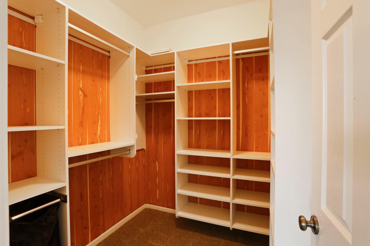 4305 Lourmarin Ln, Modesto, CA 95356