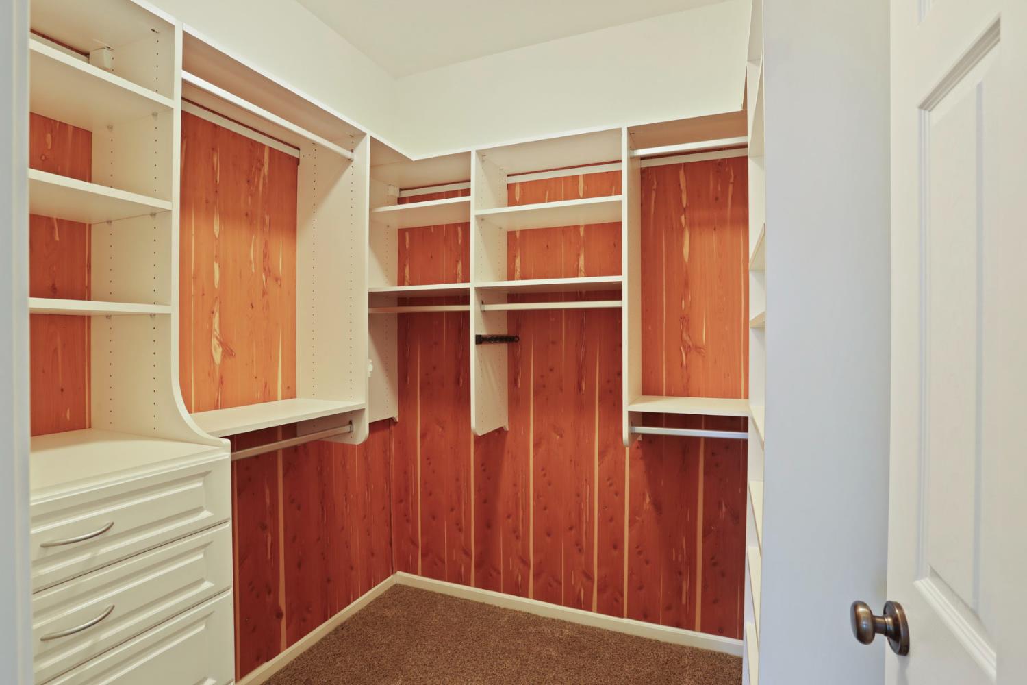 4305 Lourmarin Ln, Modesto, CA 95356