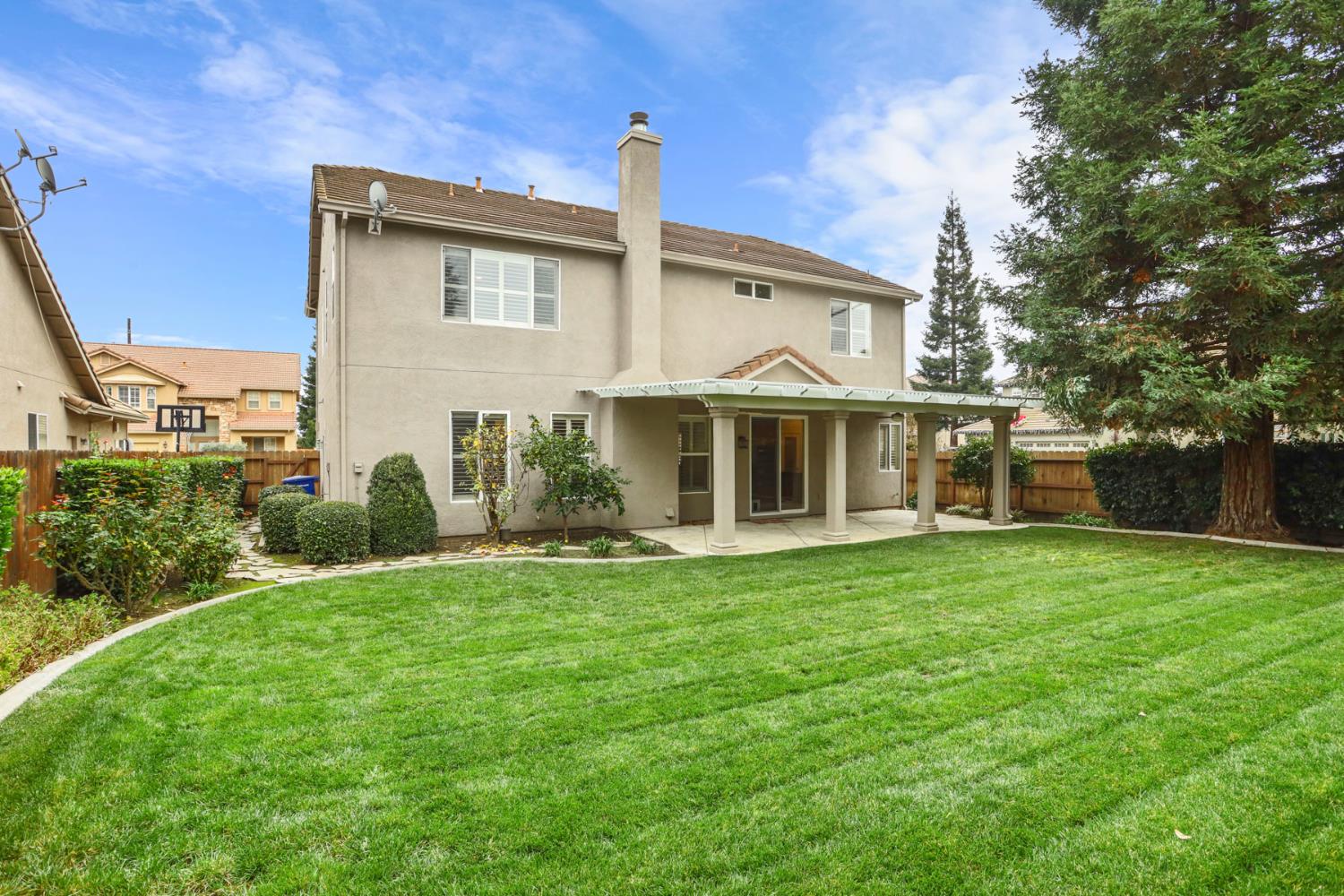 4305 Lourmarin Ln, Modesto, CA 95356