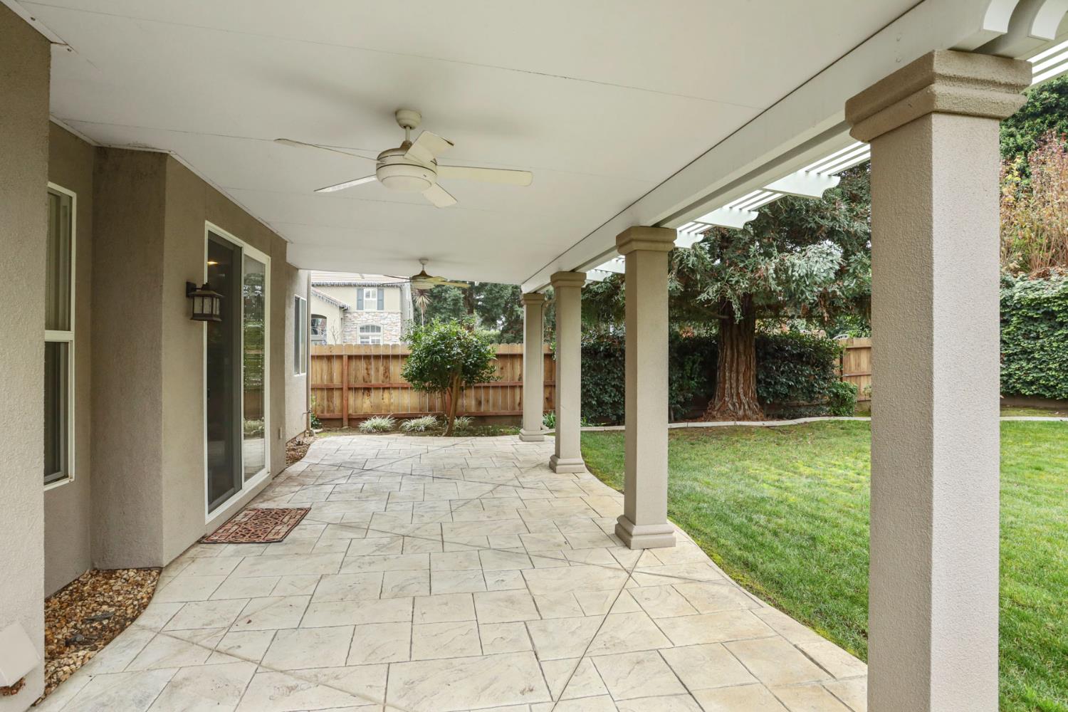 4305 Lourmarin Ln, Modesto, CA 95356