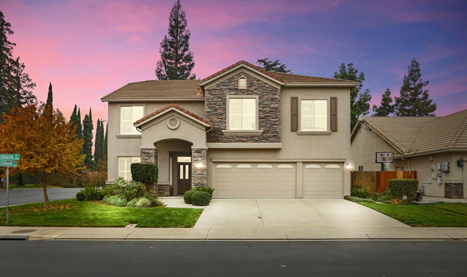 4305 Lourmarin Ln, Modesto, CA 95356