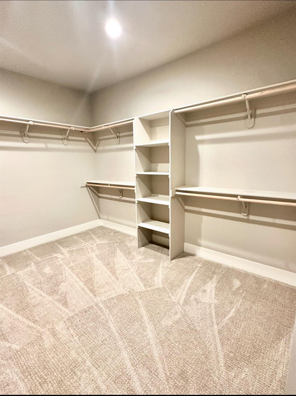 2589 Gantry Dr, Manteca, CA 95337