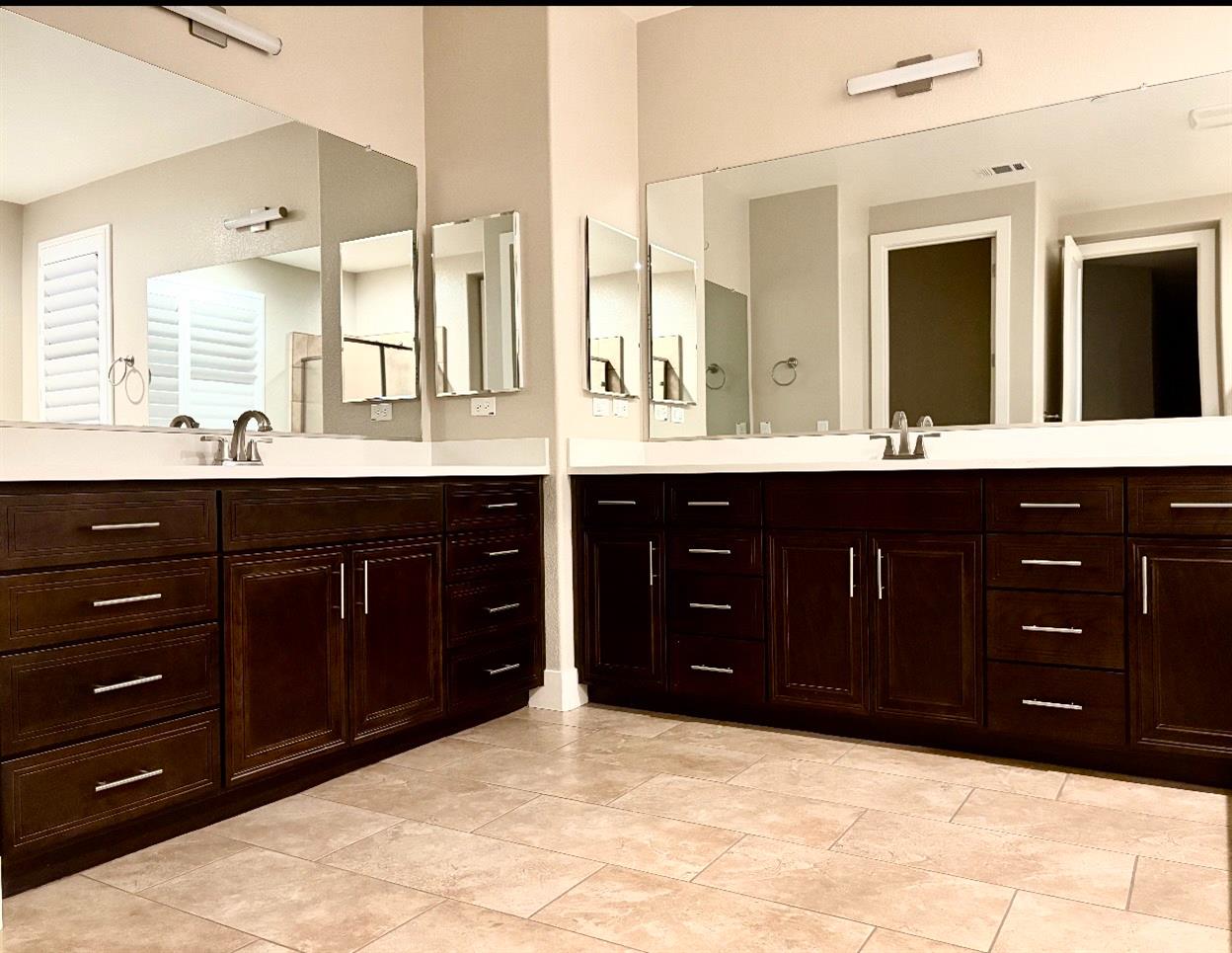 2589 Gantry Dr, Manteca, CA 95337