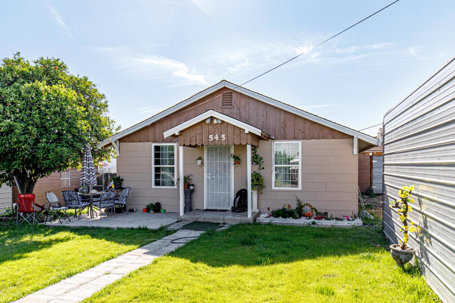 545 El Roya Ave, Modesto, CA 95354