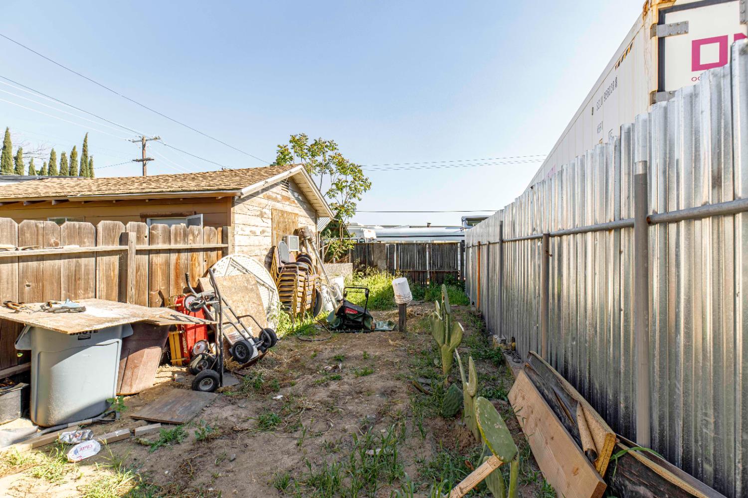 545 El Roya Ave, Modesto, CA 95354