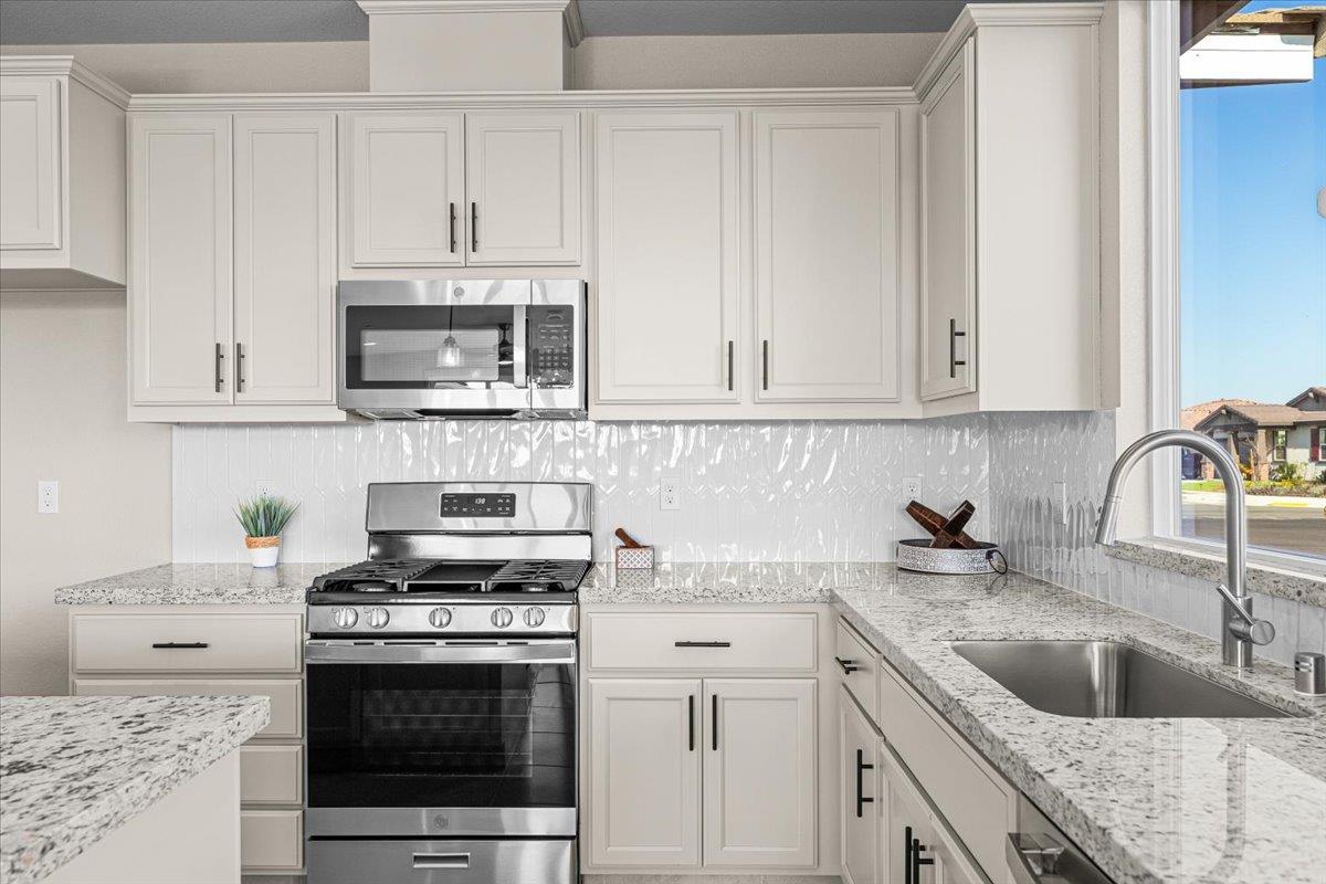 2970 E Tuolumne Rd, Turlock, CA 95382