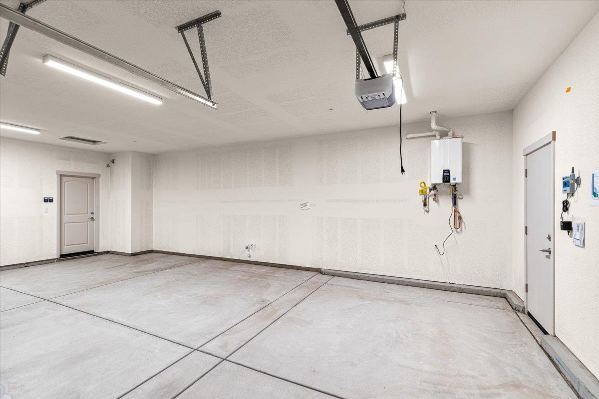 2970 E Tuolumne Rd, Turlock, CA 95382