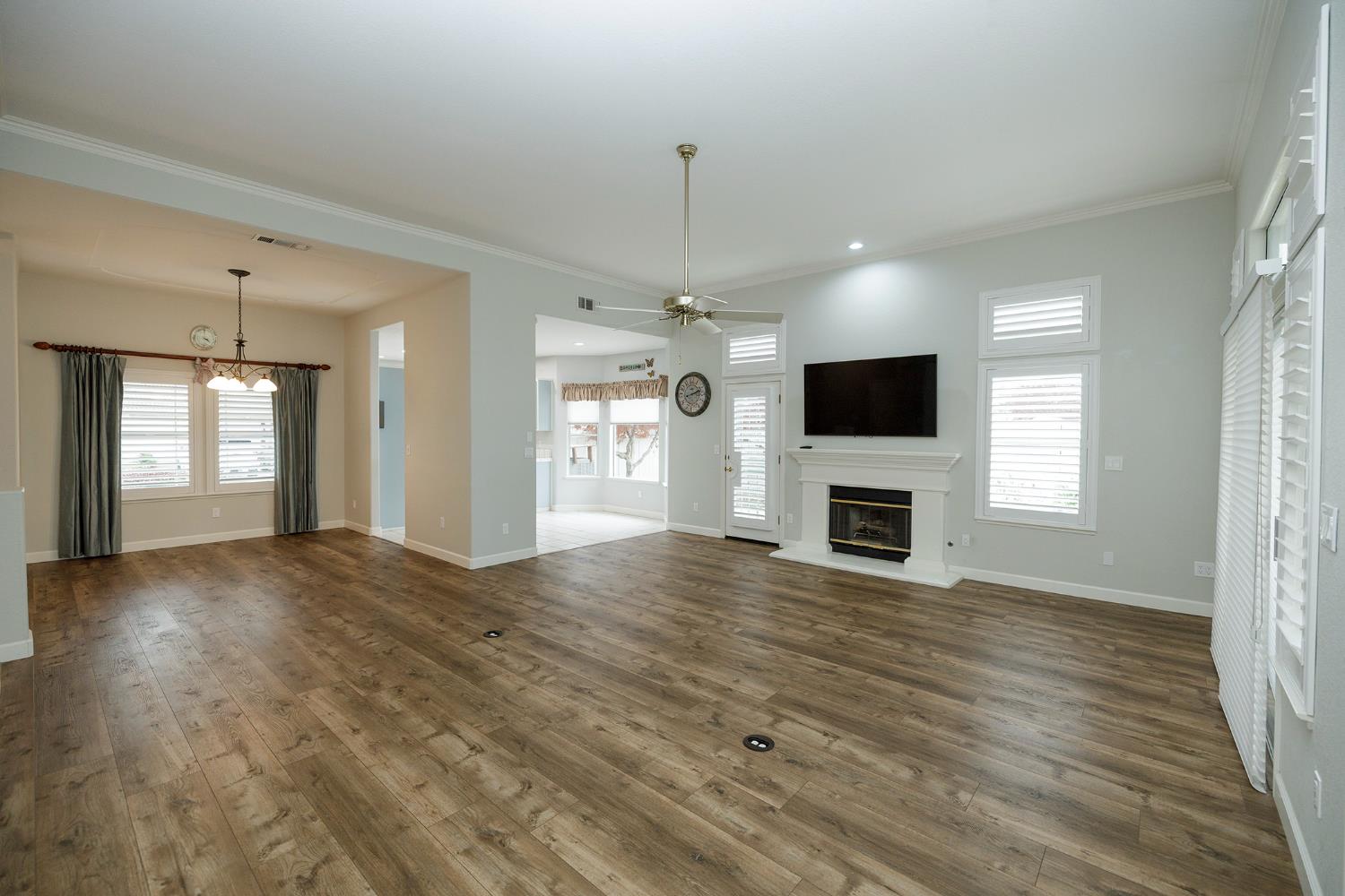 2545 Nicklaus Dr, Turlock, CA 95382