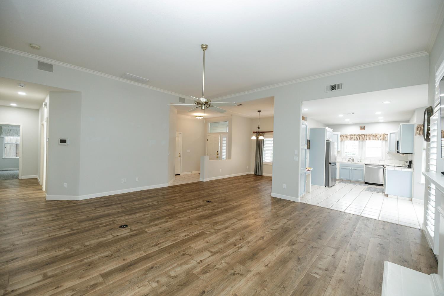 2545 Nicklaus Dr, Turlock, CA 95382