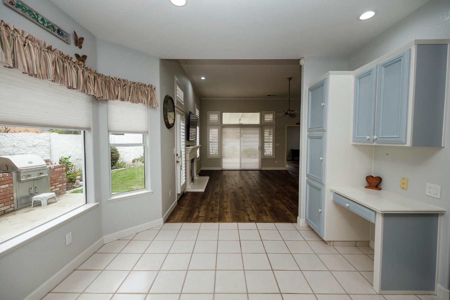 2545 Nicklaus Dr, Turlock, CA 95382