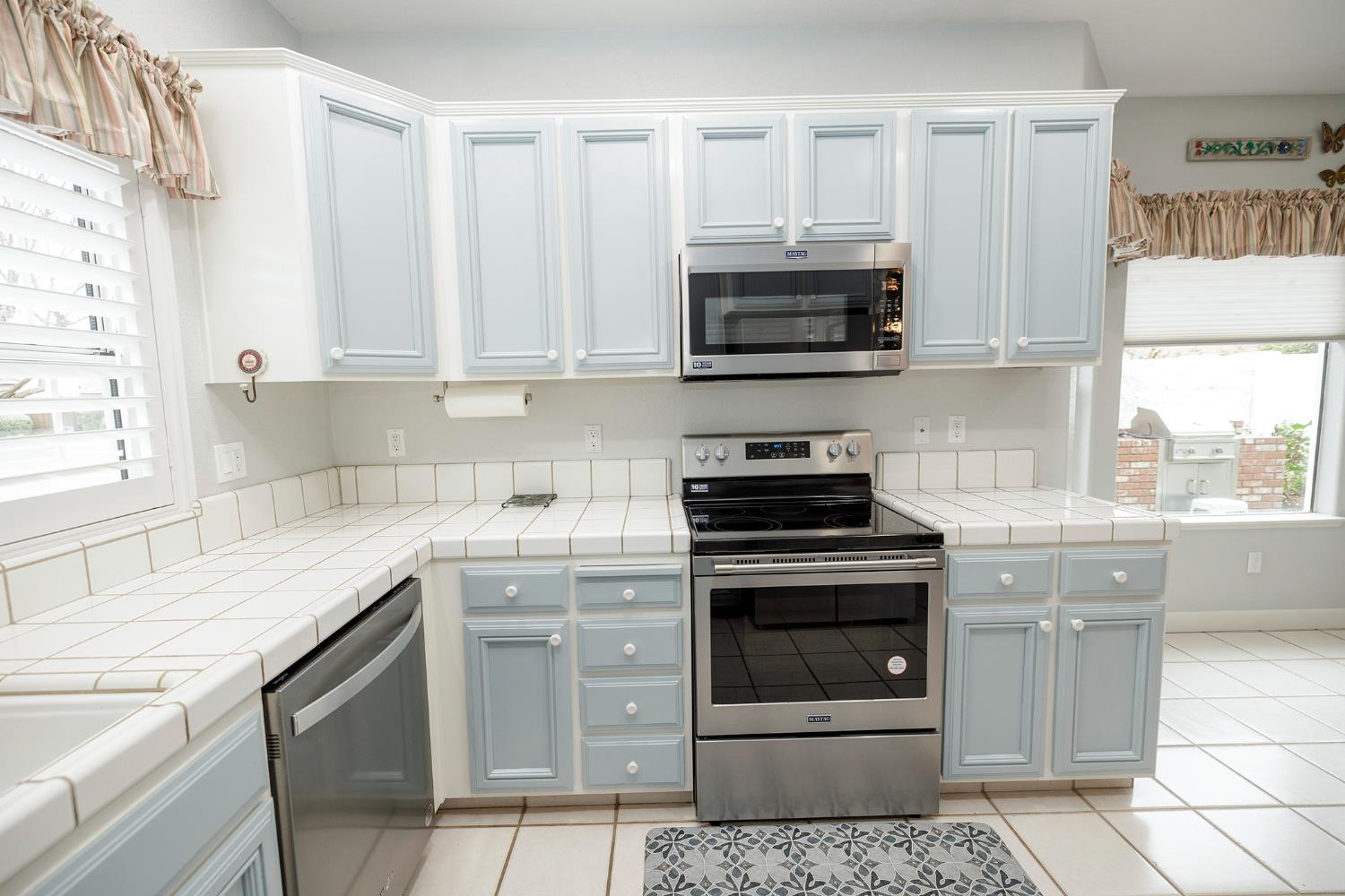 2545 Nicklaus Dr, Turlock, CA 95382