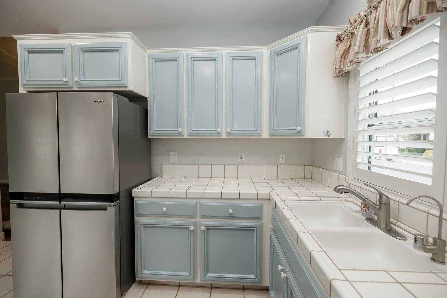 2545 Nicklaus Dr, Turlock, CA 95382