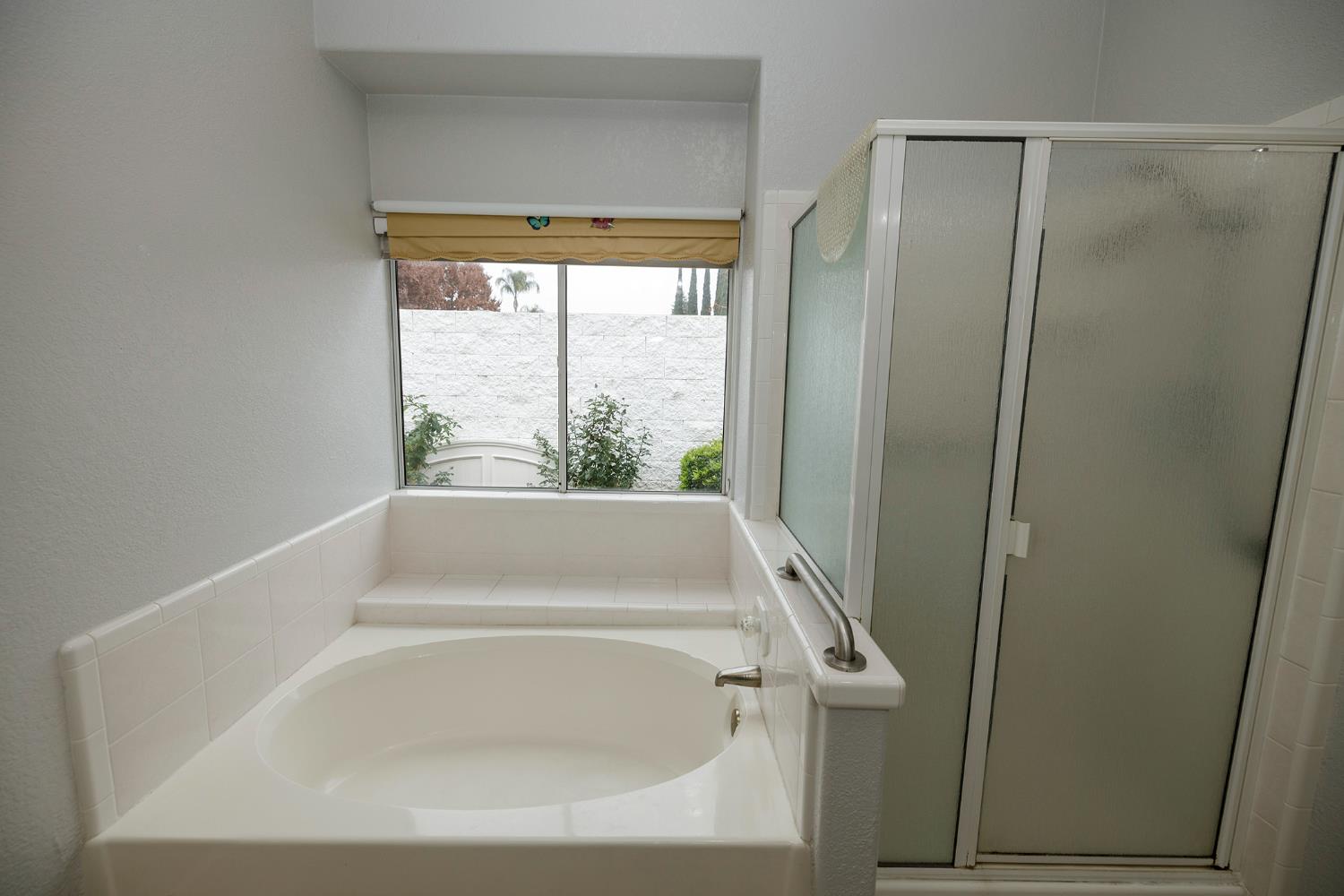 2545 Nicklaus Dr, Turlock, CA 95382