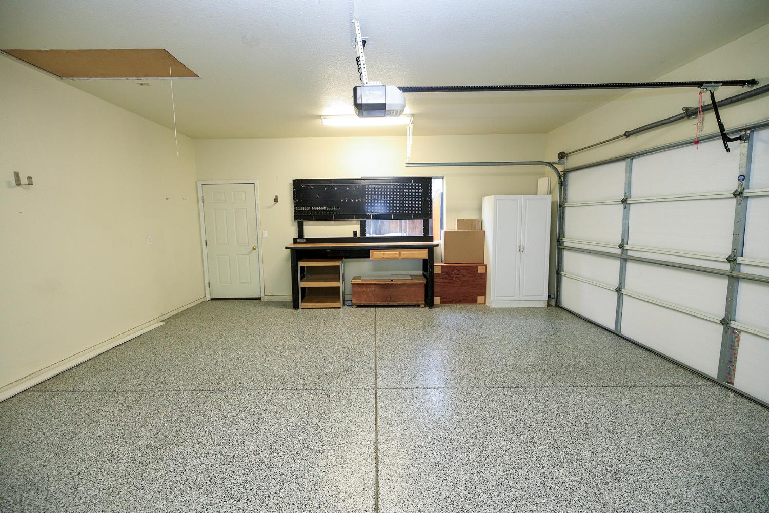 2545 Nicklaus Dr, Turlock, CA 95382