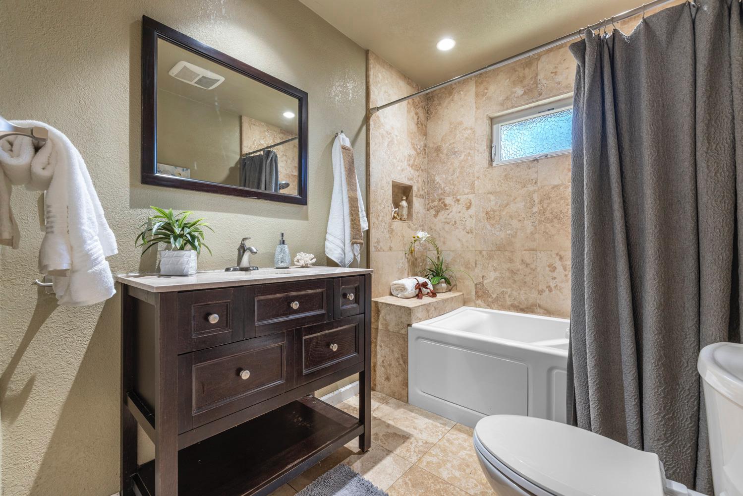 920 Hackberry, Modesto, CA 95350