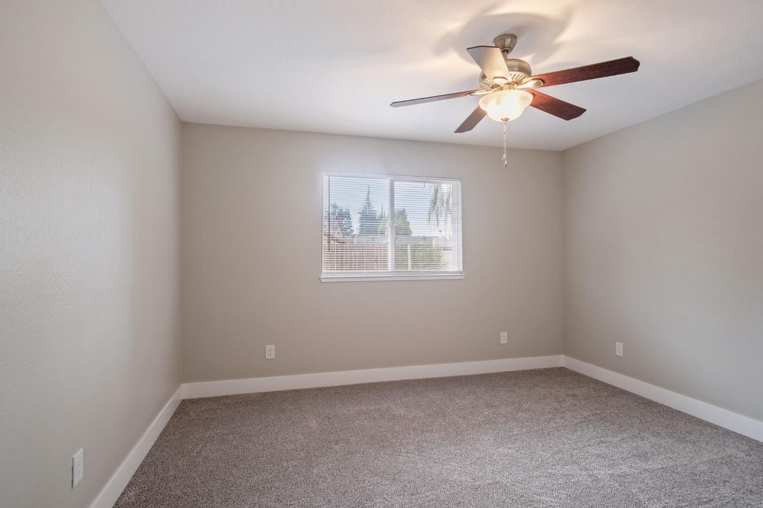 3424 Joanna Dr, Modesto, CA 95355