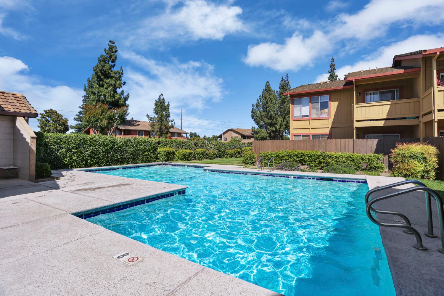 455 Cherry Ln #K, Manteca, CA 95337