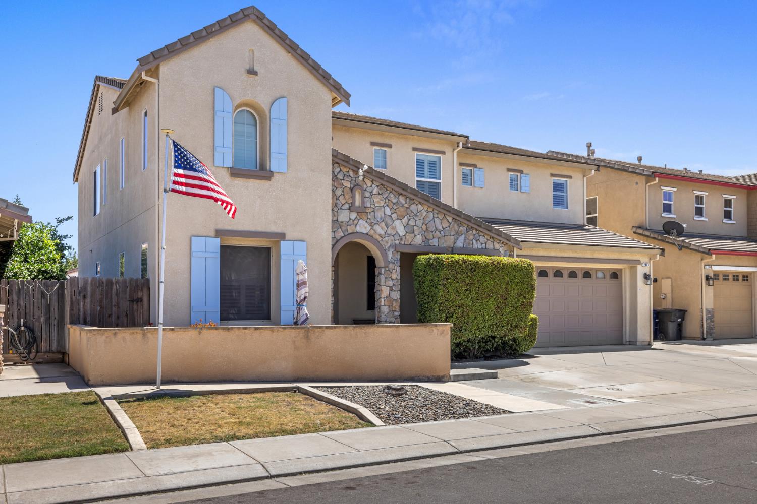 2808 Espana Ln, Modesto, CA 95355