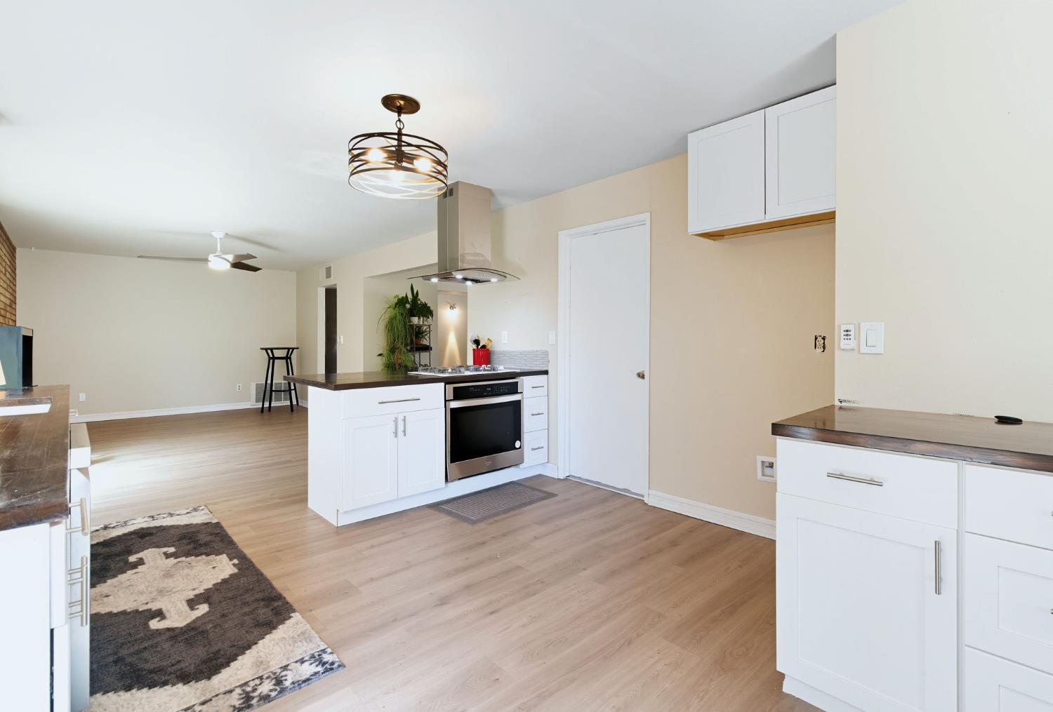 1320 Coffee Villa Dr, Modesto, CA 95355